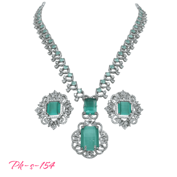 Necklace long & prime Kundan Beads