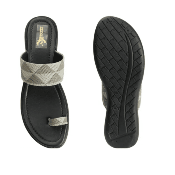 Women Casua Flat Chappal - Image 3